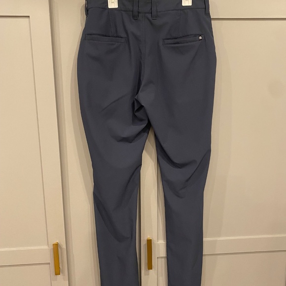 Travis Matthew men’s golf pants - Picture 3 of 3